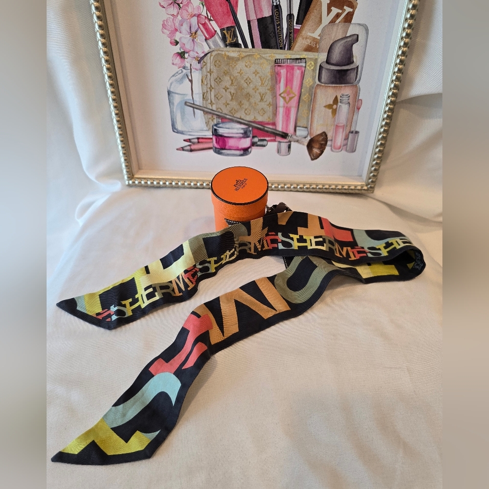 Hermès Multicolor Logo Scarf/Twilly - Picture 3 of 6